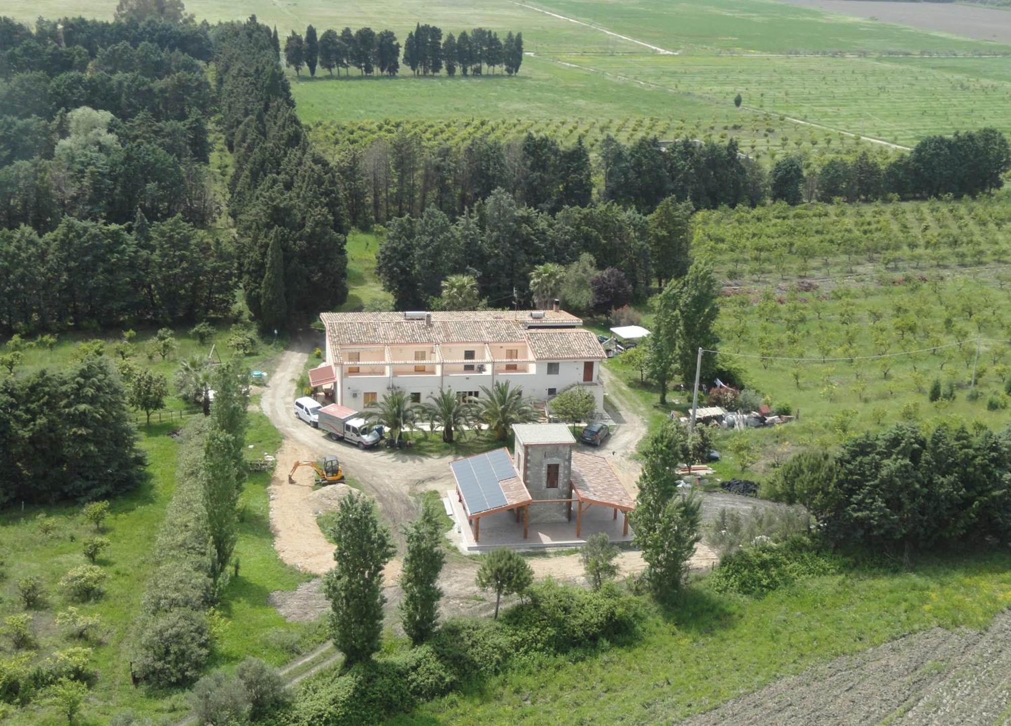 Agriturismo Torre Del Golfo Cropani Eksteriør billede
