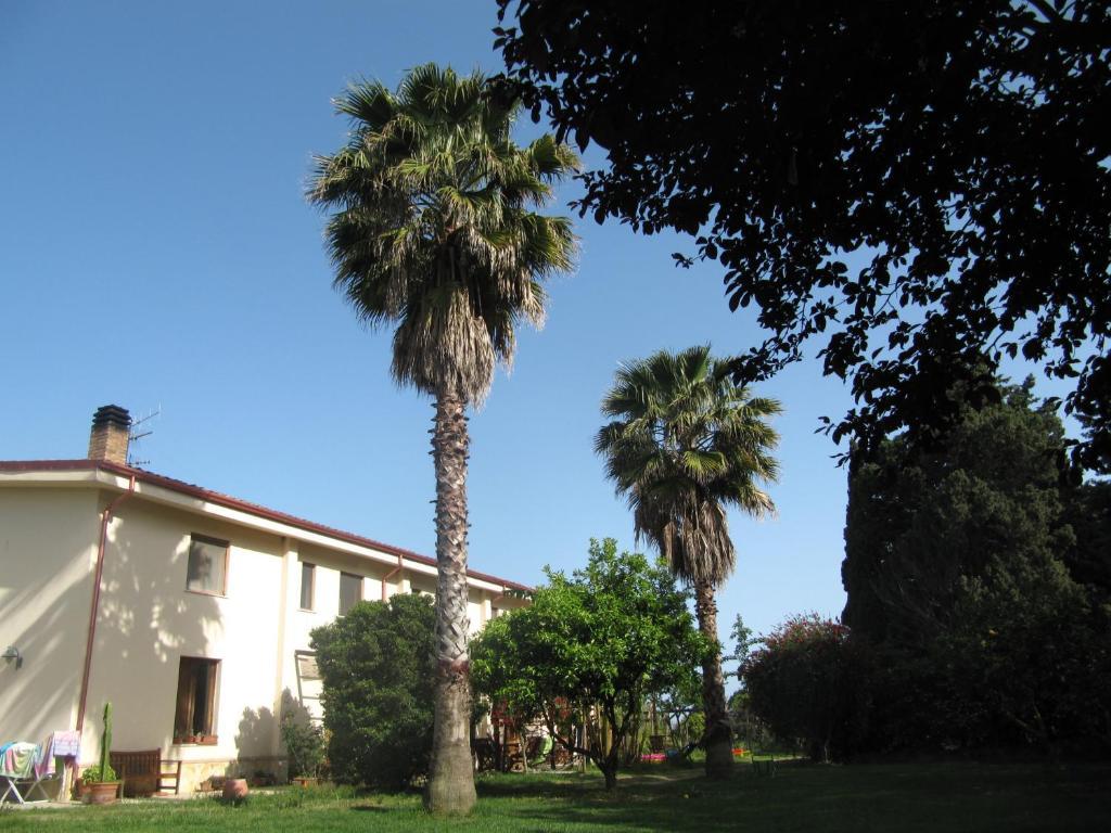 Agriturismo Torre Del Golfo Cropani Eksteriør billede