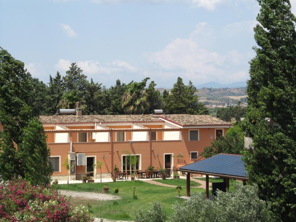 Agriturismo Torre Del Golfo Cropani Eksteriør billede