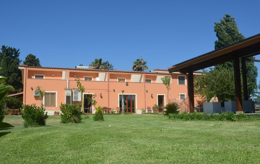 Agriturismo Torre Del Golfo Cropani Eksteriør billede