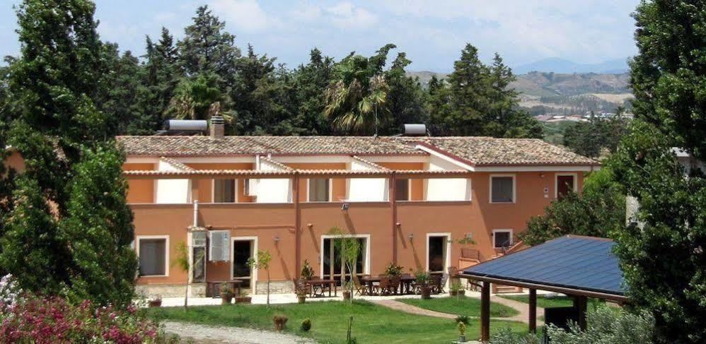 Agriturismo Torre Del Golfo Cropani Eksteriør billede
